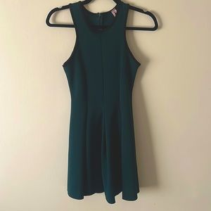 Green skater dress with black lining sz S